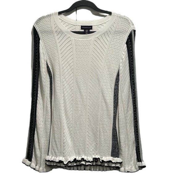 Amaryllis, size M, with bell sleeves - Picture 2 of 13
